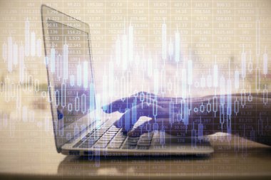 Bilgisayarda ve ön x grafik hologram çiziminde kadın eli yazarken çift pozlama. Borsa yatırım kavramı.