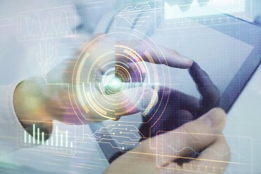 Erkeklerin el ele tutuşmaları ve dijital bir cihaz ve veri temalı çizimler kullanmaları. Yenilik kavramı.