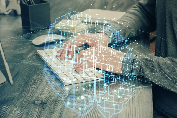 Hombre escribiendo en el fondo del teclado con holograma cerebral. Concepto de big data. Doble exposición. —  Fotos de Stock