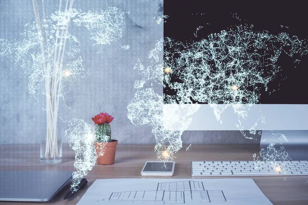 Computer op desktop met sociaal netwerk hologram. Dubbele belichting. Concept van internationale mensenconnecties. — Stockfoto