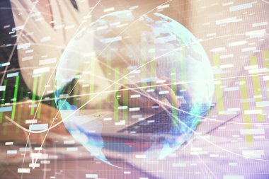 Kadın elinin bilgisayar ve iş temalı hologram çizimlerinde çok fazla pozlanması. Başarı konsepti.