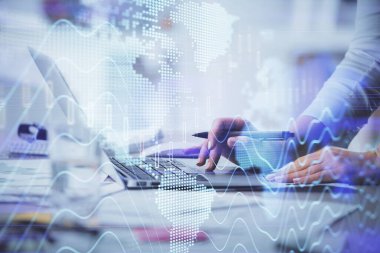 Bilgisayarda ve ön x grafik hologram çiziminde kadın eli yazarken çift pozlama. Borsa yatırım kavramı.