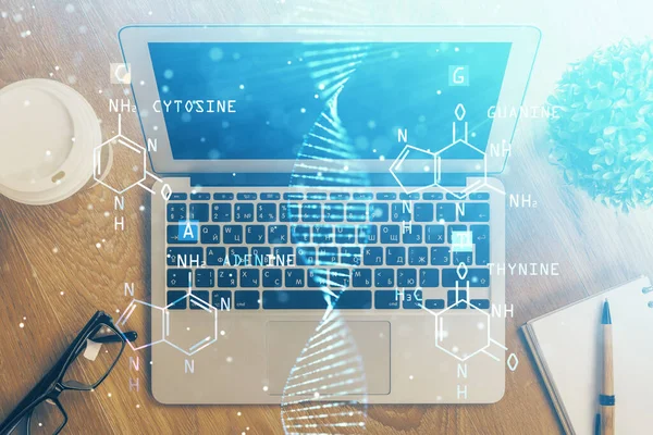 데스크톱 컴퓨터 배경과 DNA 그 리기입니다. 두 번 노출. 과학 개념. — 스톡 사진