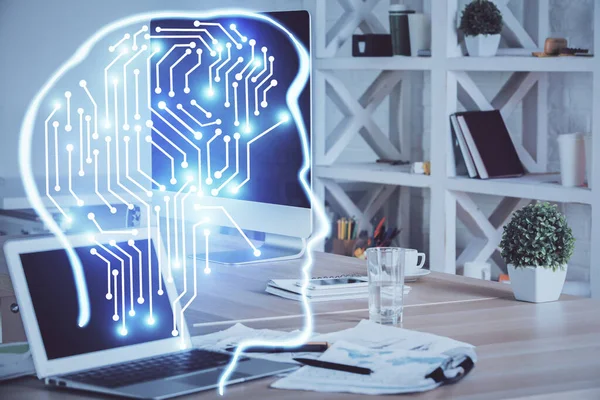 Double exposition de la table de travail avec hologramme de croquis d'ordinateur et de cerveau. Concept de brainstorming. — Photo