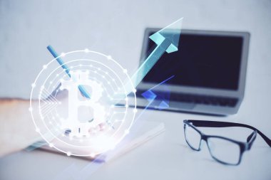 El becerisi olan bir iş adamı. Kripto para birimi kavramı.