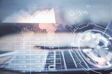 Arka planda eski pazar grafik hologramı ve kişisel bilgisayar var. Çifte maruziyet. Yatırım kavramı.