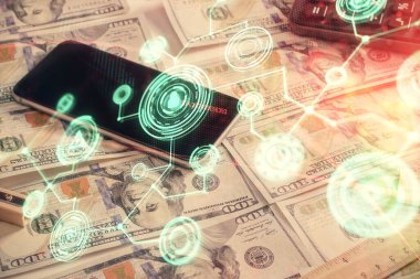 Sosyal ağların çoklu pozlanması bize dolar banknotları veriyor. İnsanlarla bağlantı kavramı.