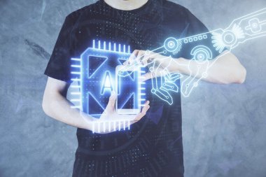 Erkeklerin el ele tutuşup dijital bir cihaz ve veri temalı hologram çizimi kullanırken çift pozlama. Teknoloji konsepti.