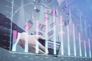 Finansal grafiğe çoklu pozlama hologram, Amerikan dolarları ve insan eli. Analiz kavramı.