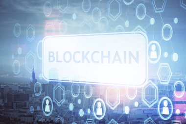 Kripto para birimi temalı hologram çizimi ve şehrin veiw arka planına çift pozlama. Engelleme zinciri ve bitcoin kavramı.