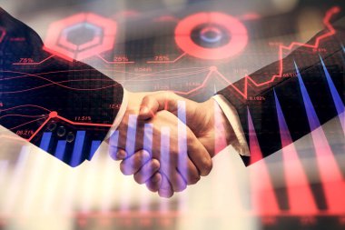 Forx grafik hologramı ve iki adamın el sıkışması. Borsa konsepti.