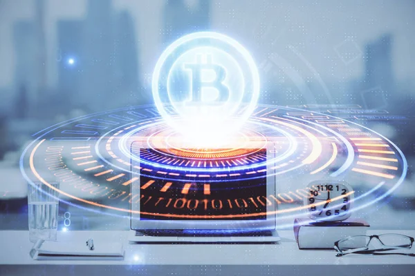 Doppelbelichtung von Blockchain und Kryptoökonomie Thema Hologramm und Tabelle mit Computer-Hintergrund. Konzept der Kryptowährung Bitcoin. — Stockfoto