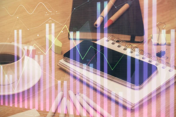 Doble exposición del dibujo gráfico de divisas y el fondo del teléfono celular. Concepto de negociación financiera —  Fotos de Stock