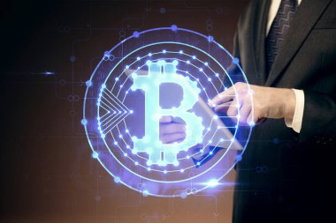 Erkeklerin el ele tutuşmalarının ve telefon ve kripto para birimi engelleme teması çiziminin iki kez görüntülenmesi.