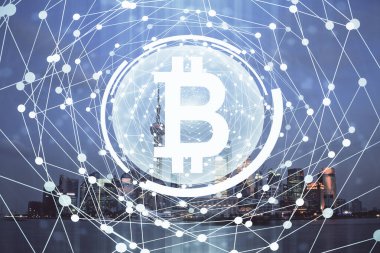 Kripto para birimi temalı hologram çizimine ve şehrin arka planına çoklu maruz kalma. Engelleme zinciri ve bitcoin kavramı.