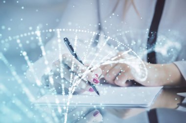 Kadınların el yazısı üzerine DNA temalı hologram. Eğitim kavramı. Çift pozlama