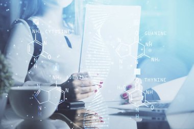 Kadınların el yazısı üzerine DNA temalı hologram. Eğitim kavramı. Çift pozlama