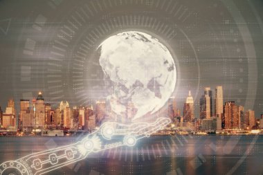 Şehir görünümünde harita ve veri temalı hologram ile gökdelenler arka planda çift pozlama. İş kavramında uluslararası teknoloji.