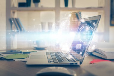 Sosyal ağ tema simgesi olan masaüstü bilgisayarı. Çoklu maruz kalma. Uluslararası bağlantılar kavramı.