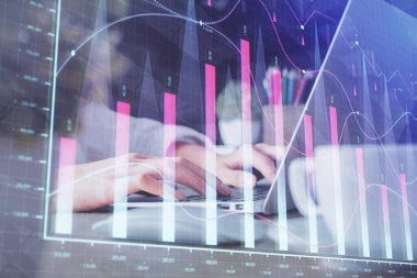 Bilgisayarda ve ön x grafik hologram çiziminde kadın eli yazarken çift pozlama. Borsa yatırım kavramı.