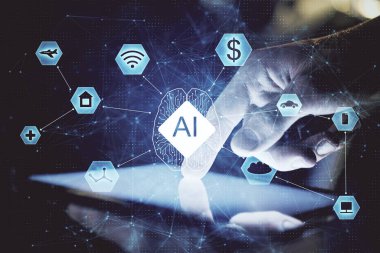 Erkeklerin el ele tutuşup dijital bir cihaz ve veri temalı hologram çizimi kullanırken çift pozlama. Teknoloji konsepti.