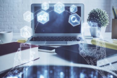 Bilgisayar, teknoloji temalı hologramla birlikte ofiste. Çifte maruziyet. Teknoloji kavramı.