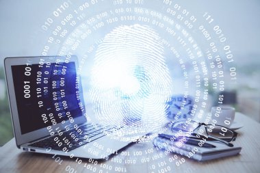 Ofisteki bilgisayarın parmak izi çizimi. Çifte maruziyet. İş veri güvenliği kavramı.