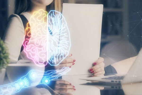 Multi exposición de las mujeres que escriben mano sobre fondo con hud cerebro. Concepto de aprendizaje. —  Fotos de Stock