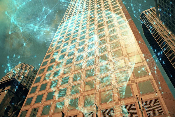 Şehrin arka planına beyin hologramı çizimi. Çifte maruz kalma. Beyin fırtınası konsepti.