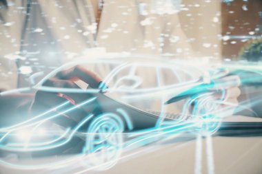 Teknik otomatik pilot temalı hologram, kadınların elleri üzerinde not alıyor. Yüksek teknoloji kavramı. Çift pozlama