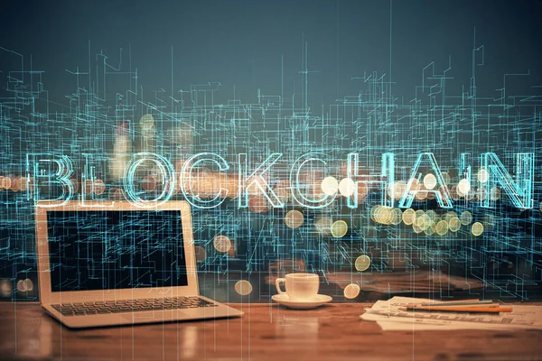 Multi Blootstelling Van Blockchain Thema Hologram Tafel Met Computer Achtergrond — Stockfoto