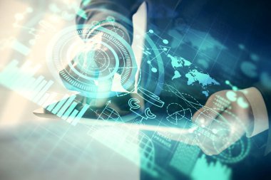 Adamın elini tutarken ve telefon kullanırken ve uluslararası iş teması çizerken çift pozlama.