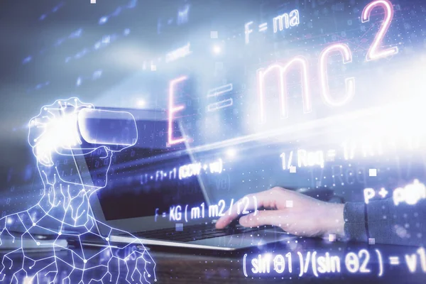 Wetenschapsformule Hologram Met Man Die Werkt Computer Achtergrond Onderwijsconcept Dubbele — Stockfoto