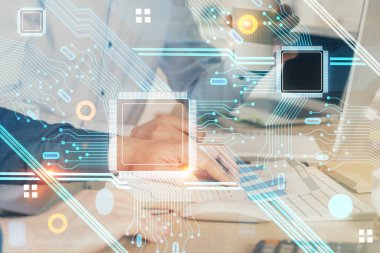 Bilgisayar geçmişi üzerinde çalışan bir adamla teknolojinin hologramına çifte maruz kalma. Büyük veri kavramı.