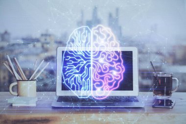 Bilgisayar ve insan beyin hologramıyla çalışma alanının çoklu açığı. Beyin fırtınası konsepti.