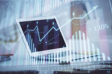 Borsa grafiği ve bilgisayar geçmişi olan tablolar. Çifte maruziyet. Mali analiz kavramı.