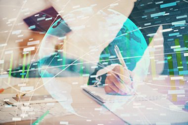 İşletme temasının arka planda not tutanların üzerine çizilmesi. Finans dünyası kavramı