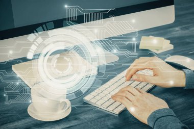 Bilgisayar arkaplanı üzerinde çalışan elleri olan iki kez teknolojik çizimlere maruz kalmış. Yenilik kavramı.