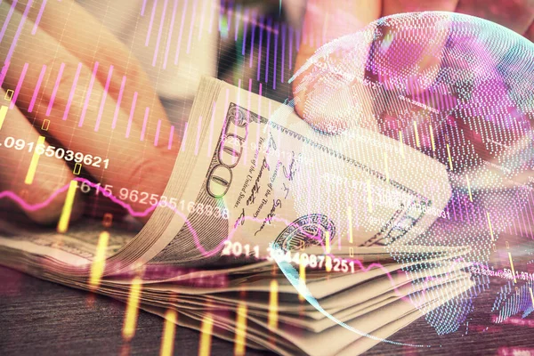 Wielokrotna Ekspozycja Wykresu Forex Rysunek Hologramu Usa Dolarów Rachunków Rąk — Zdjęcie stockowe