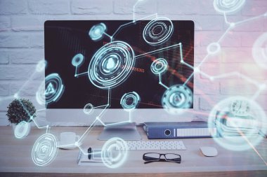 Sosyal ağ hologramıyla birlikte bilgisayar masaüstünde. Çifte maruziyet. Uluslararası insan ilişkileri kavramı.