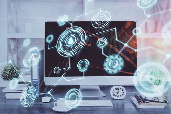 Sosyal ağ hologramıyla birlikte bilgisayar masaüstünde. Çifte maruziyet. Uluslararası insan ilişkileri kavramı.