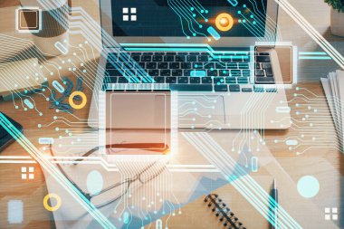 Bilgisayarın arka planda ve teknik tema çiziminde çoklu pozlama. Büyük veri kavramı.