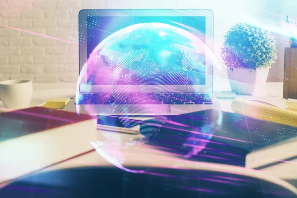 Bilgisayar Teknoloji Temalı Hologramla Birlikte Ofiste Çifte Maruziyet Teknoloji Kavramı — Stok fotoğraf