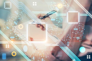 Veri teknolojisi hud 'u ile arka planda bir kadının el yazısına çoklu maruz kalma. Yenilik kavramı.