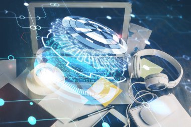 Arka planda bilgisayar ve teknik tema çizimi olan iki kat masaüstü görüntüsü. Büyük veri kavramı.