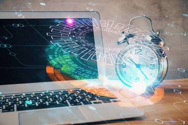 Arka planda bilgisayar ve teknik tema çizimi olan iki kat masaüstü görüntüsü. Büyük veri kavramı.