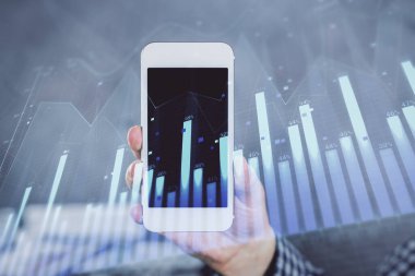 Erkeklerin el ele tutuşup dijital bir cihaz ve ön grafik çizimi kullanırken çift pozlama. Finansal piyasa kavramı.