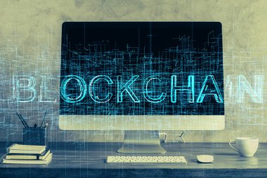 Blockchain temalı holograma ve bilgisayar arkaplanlı masaya çift pozlama. Bitcoin şifreleme para birimi kavramı.