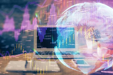 Çok sayıda şemaya, finansal bilgilere ve bilgisayar geçmişi olan çalışma alanına maruz kalmış. Uluslararası çevrimiçi ticaret kavramı.