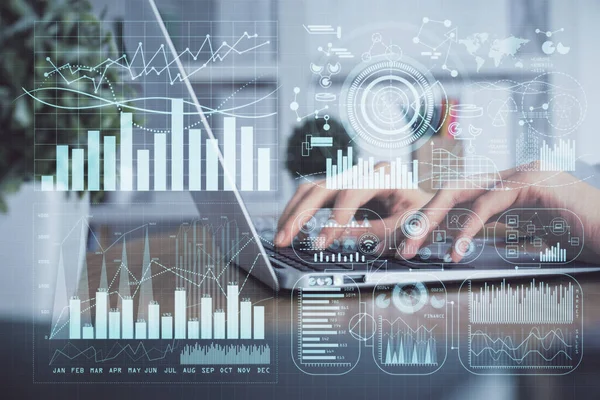 Bilgisayarda ve ön x grafik hologram çiziminde kadın eli yazarken çift pozlama. Borsa yatırım kavramı.